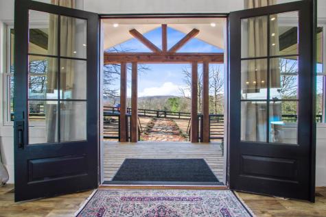 2086 Burnt Mountain Road Ellijay GA 30536