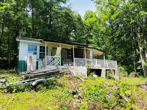 586 Pounding Mill Road Hayesville NC 28904