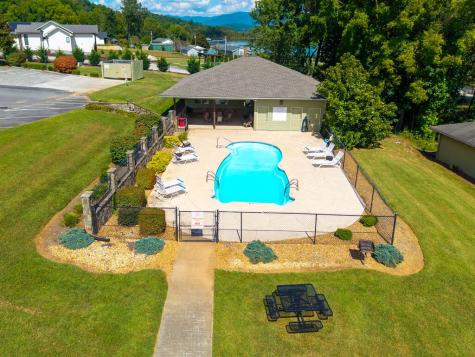 1726 #C Watercrest Way Young Harris GA 30582