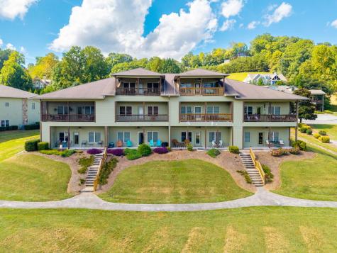 1726 #C Watercrest Way Young Harris GA 30582