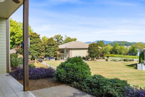 1726 #C Watercrest Way Young Harris GA 30582