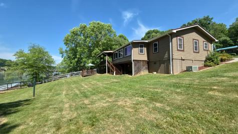 1693 Chatuge Shores Hiawassee GA 30546