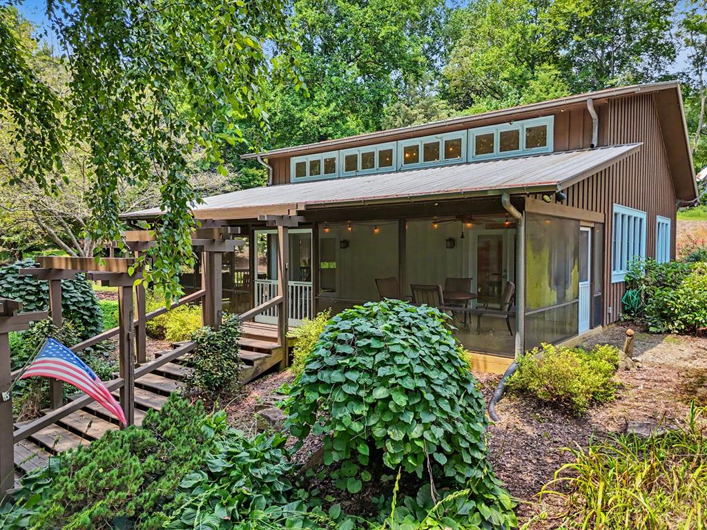 256 Low Gap Road Hayesville NC 28904