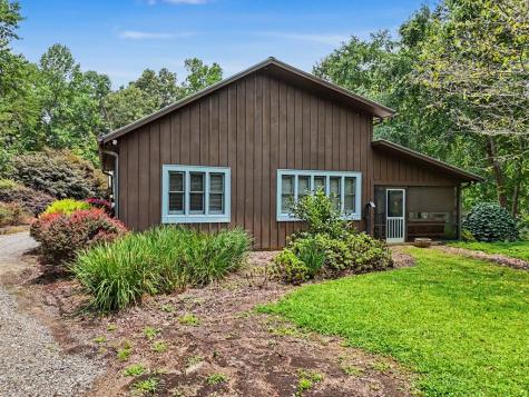256 Low Gap Road Hayesville NC 28904