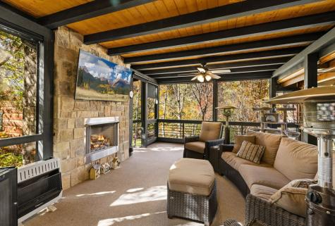 60 Ford Road Blue Ridge GA 30513