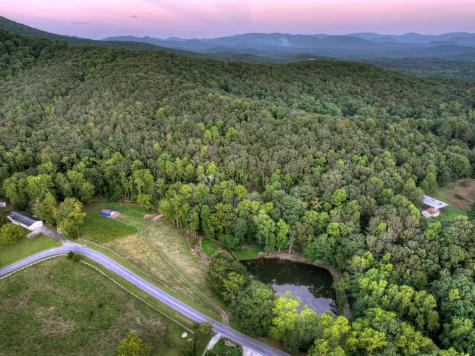 859 Hagin Circle Ellijay GA 30536