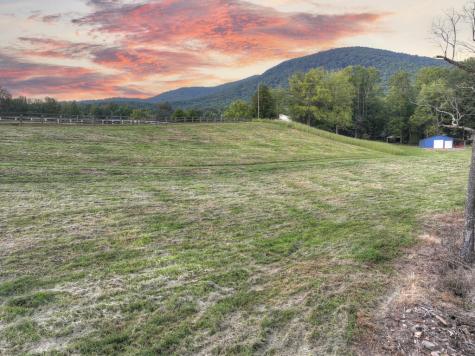 859 Hagin Circle Ellijay GA 30536