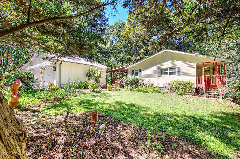 2108 Blackberry Mountain Road Ellijay GA 30536