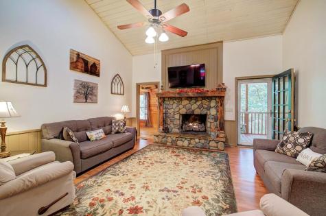 2108 Blackberry Mountain Road Ellijay GA 30536