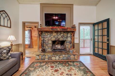 2108 Blackberry Mountain Road Ellijay GA 30536