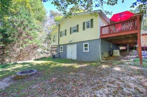 2108 Blackberry Mountain Road Ellijay GA 30536