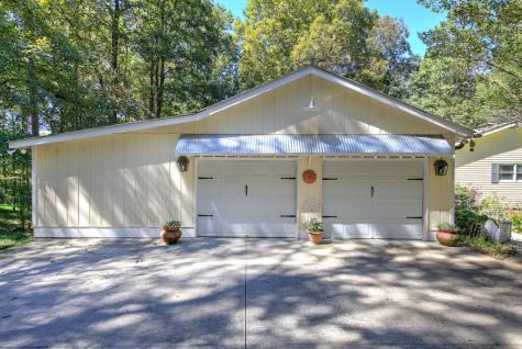 2108 Blackberry Mountain Road Ellijay GA 30536