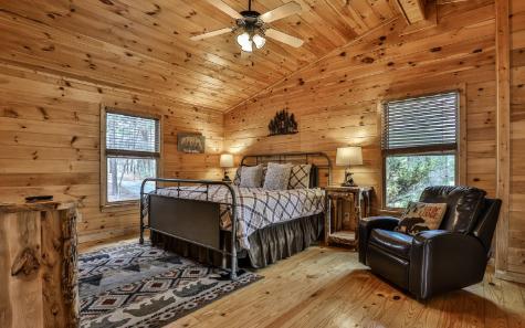 60 Clubhouse Court Ellijay GA 30536