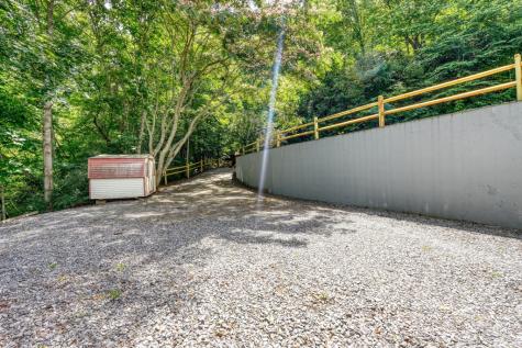 2228 Walls Mountain Road Hiawassee GA 30546