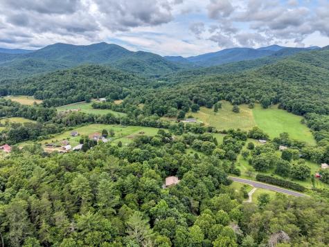 2228 Walls Mountain Road Hiawassee GA 30546