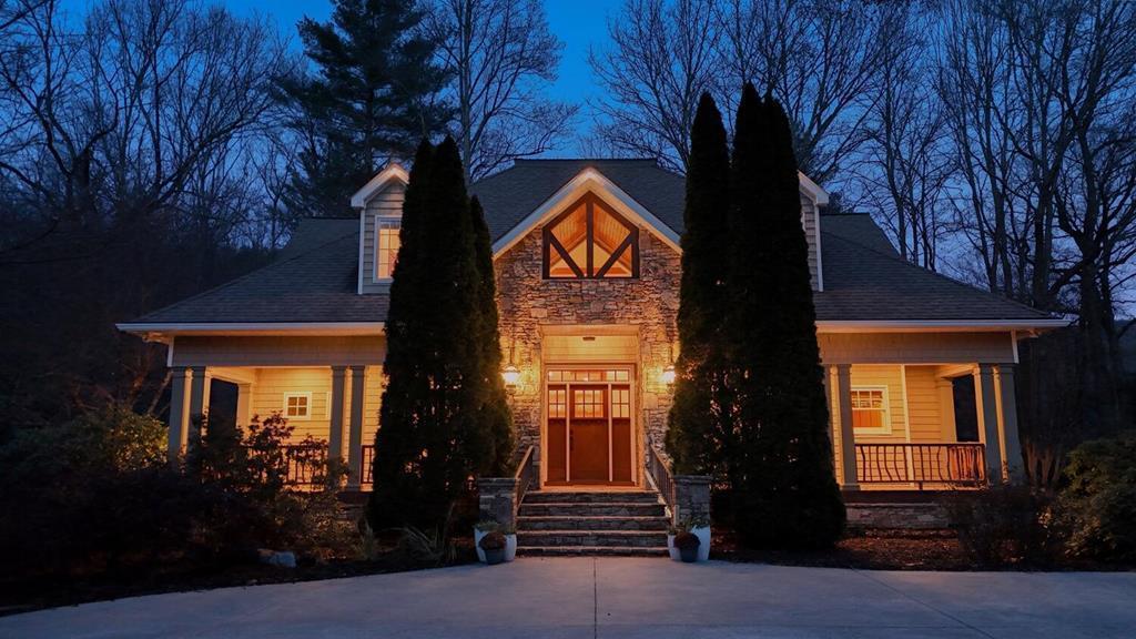 1949 Big Pine Drive Hiawassee GA 30546