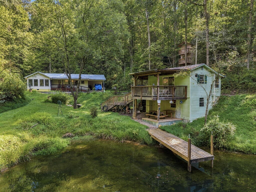 250 Mccollum Road Ellijay GA 30540