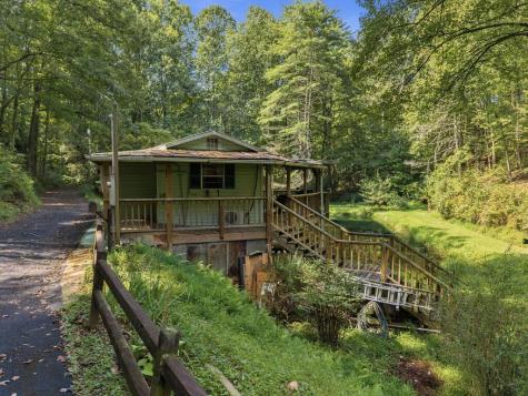 250 Mccollum Road Ellijay GA 30540