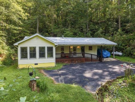 250 Mccollum Road Ellijay GA 30540