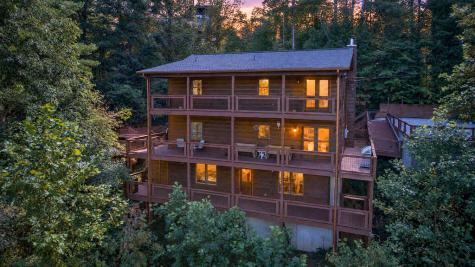 800 Mango Lane Ellijay GA 30540