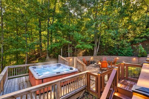 800 Mango Lane Ellijay GA 30540