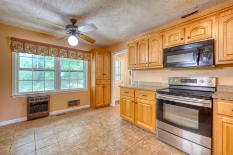 737 Bell Creek Road Hiawassee GA 30546
