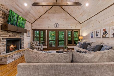1081 Dills Road Blue Ridge GA 30513