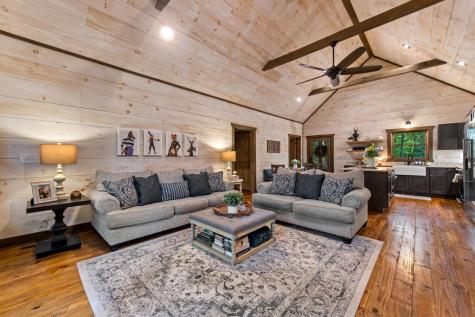 1081 Dills Road Blue Ridge GA 30513