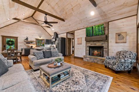1081 Dills Road Blue Ridge GA 30513