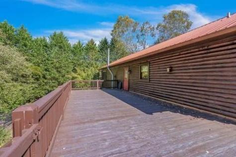 32 W Mountain Meadows Drive W Hayesville NC 28904