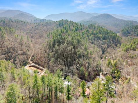7880 Hiawassee Wilderness Hiawassee GA 30546