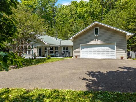 9121 Roy Road Ellijay GA 30536