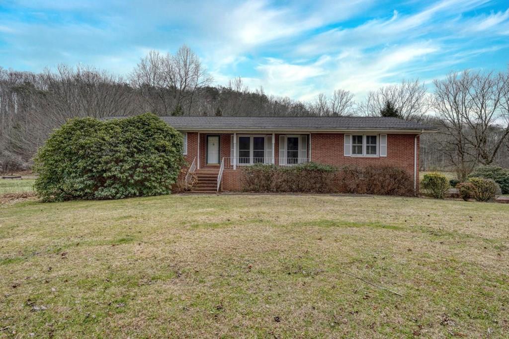 6112 Byers Creek Road Young Harris GA 30582