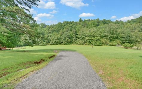 475 Rivercane Road Brasstown NC 28902