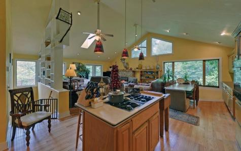 475 Rivercane Road Brasstown NC 28902