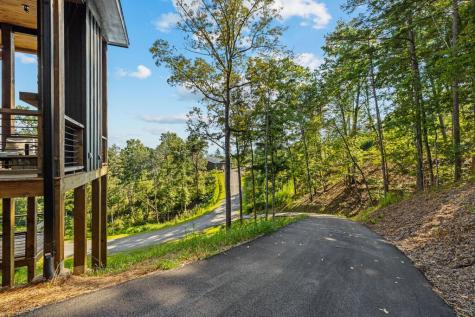 386 Mountain Laurel Ridge Mineral Bluff GA 30559