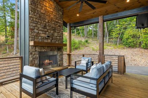 386 Mountain Laurel Ridge Mineral Bluff GA 30559