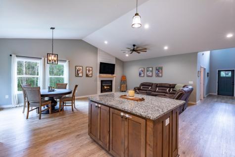 7450 Hooper Cove Road Young Harris GA 30582