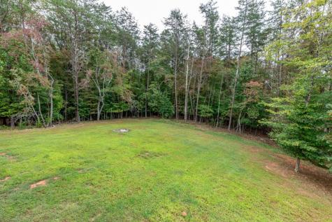 7450 Hooper Cove Road Young Harris GA 30582