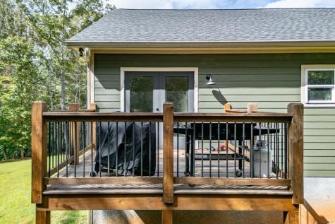 7450 Hooper Cove Road Young Harris GA 30582