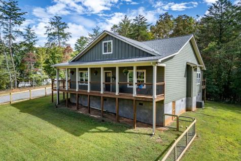 7450 Hooper Cove Road Young Harris GA 30582