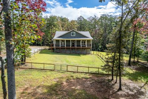 7450 Hooper Cove Road Young Harris GA 30582