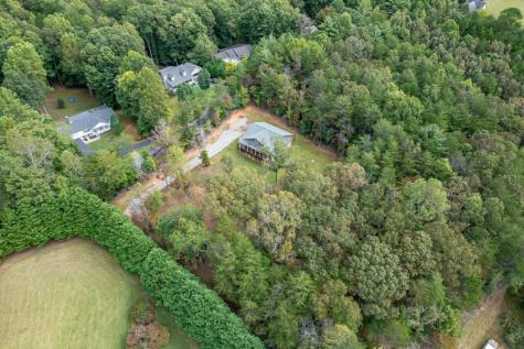 7450 Hooper Cove Road Young Harris GA 30582