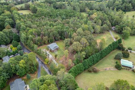 7450 Hooper Cove Road Young Harris GA 30582
