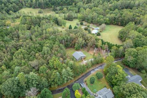 7450 Hooper Cove Road Young Harris GA 30582