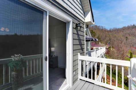 255 Ash Branch Circle Hayesville NC 28904