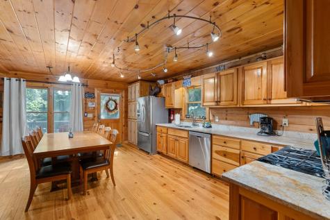 93 Amy Lane Ellijay GA 30540