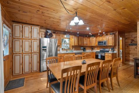 93 Amy Lane Ellijay GA 30540