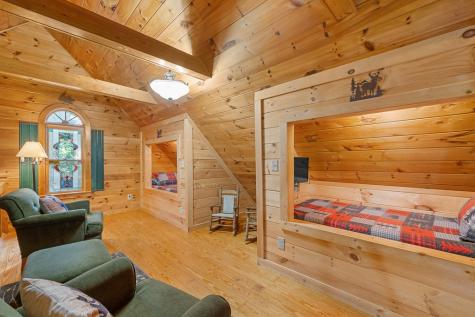 93 Amy Lane Ellijay GA 30540
