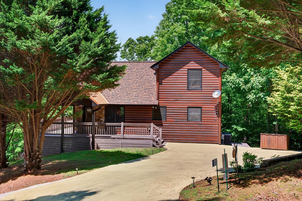 573 Weaver Creek Way Blue Ridge GA 30513